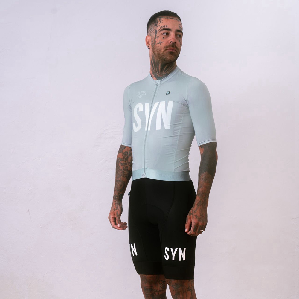 Cycling Gear Brands - Silbergraues Kurzarm-Radtrikot und Trägerhose für Herren,
